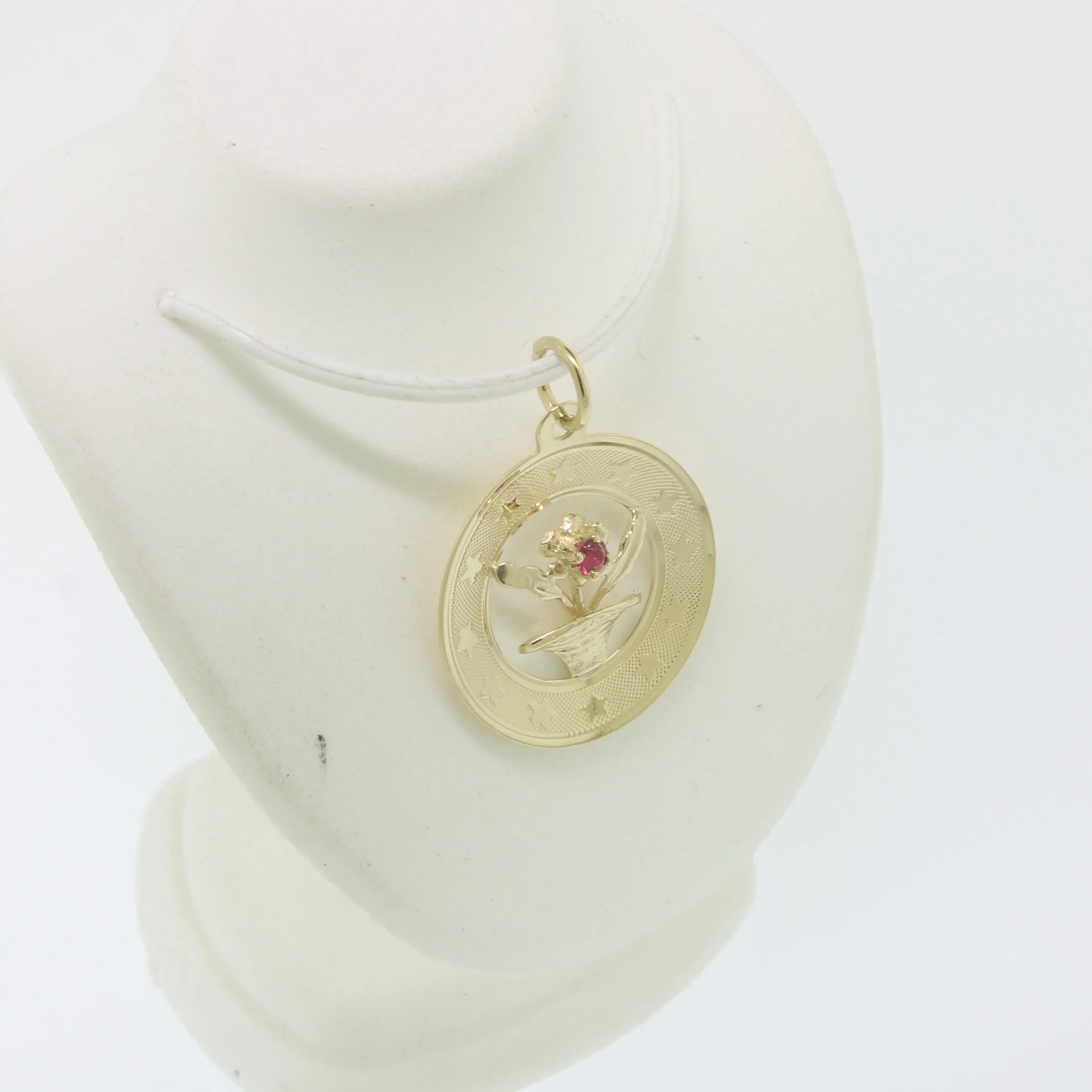 14K Yellow Gold Flower Pot with Red Stone in Circular Frame (Estate)