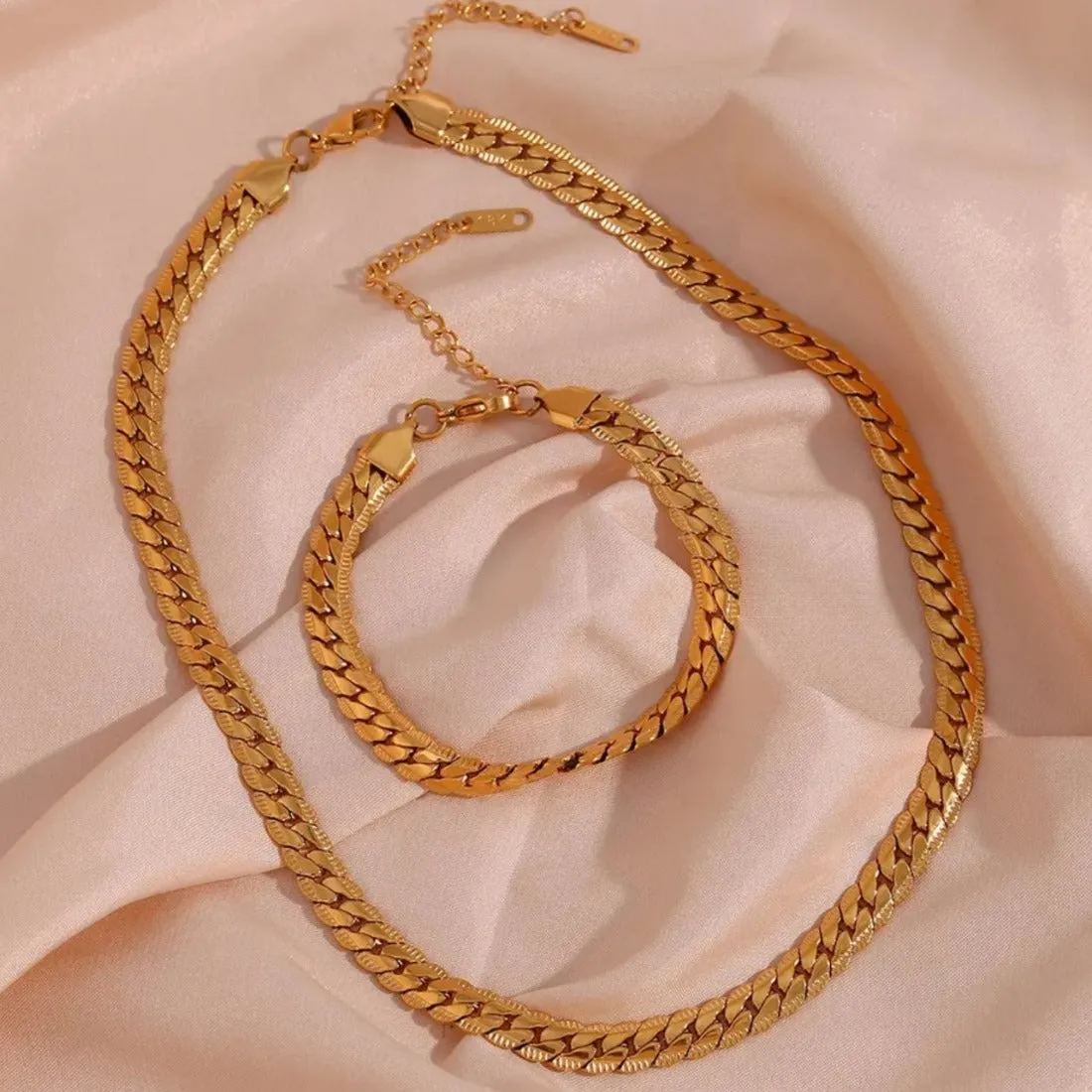 16cm-21cm (6"-8") 6.2mm Width Chunky Flat Cuban Chain Bracelet