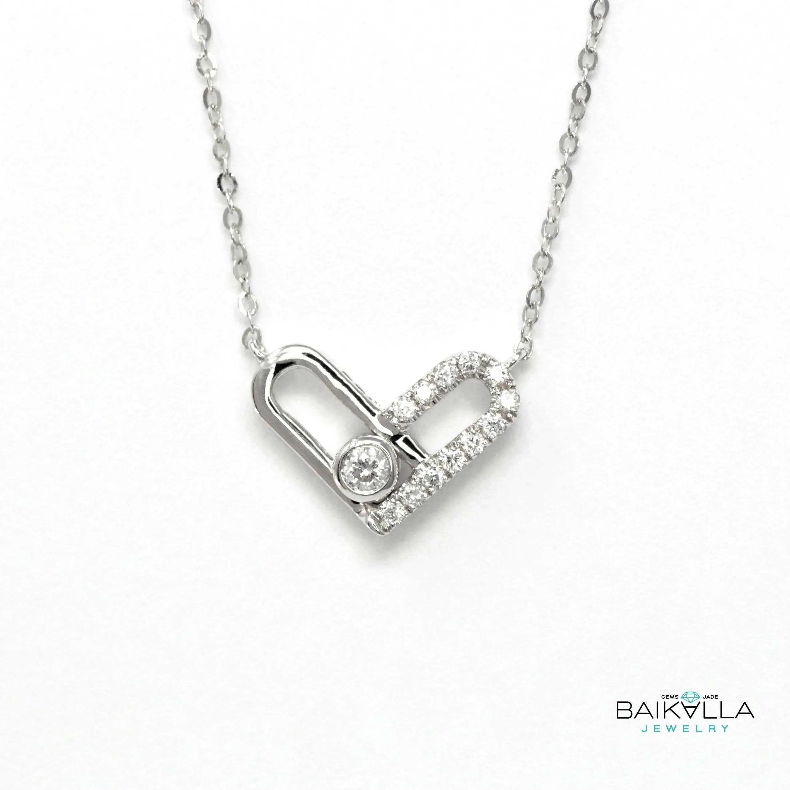 18k White Gold Diamond Accented Pendant Heart Necklace