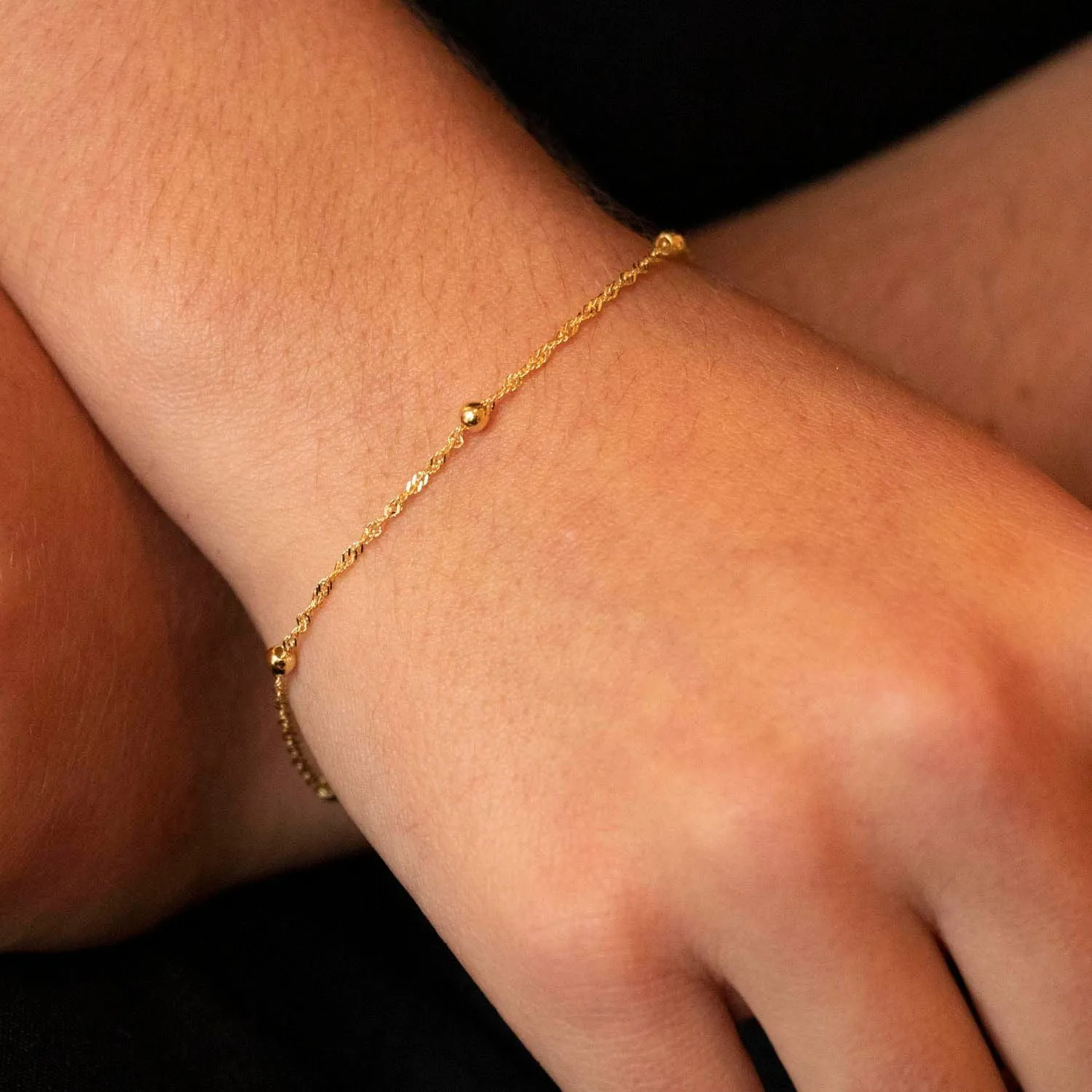 9K Yellow Gold Solid Balls and Twist Curb Chain Bracelet 19cm