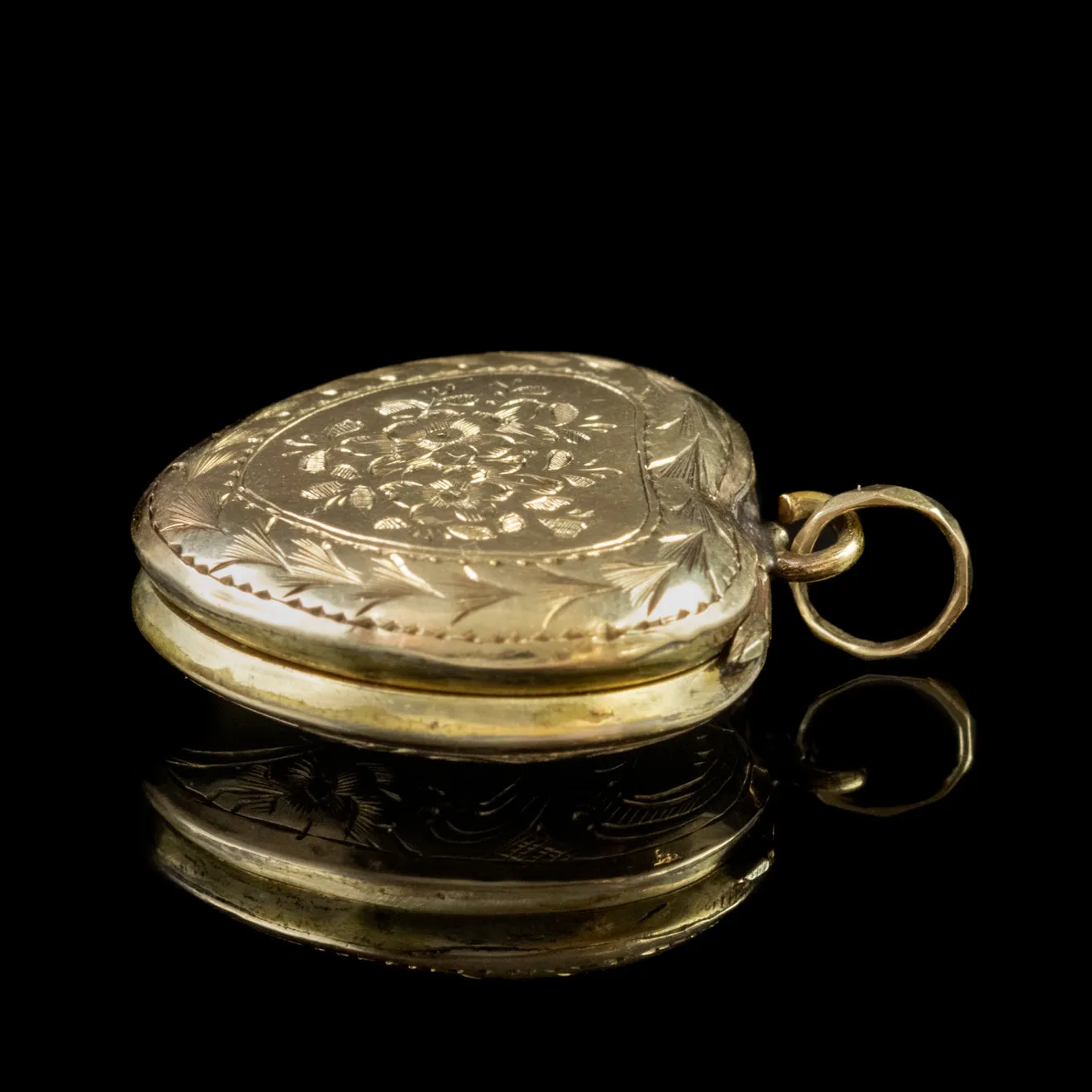 Antique Victorian Heart Locket 9Ct Gold Forget Me Not Circa 1900