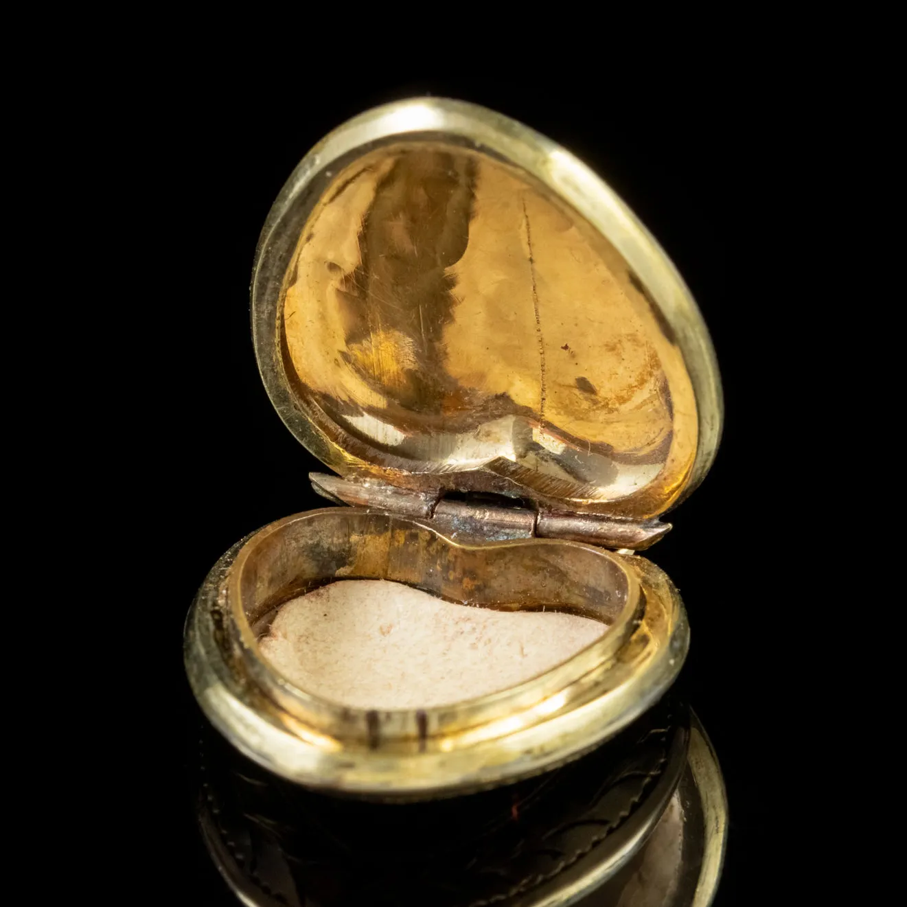 Antique Victorian Heart Locket 9Ct Gold Forget Me Not Circa 1900