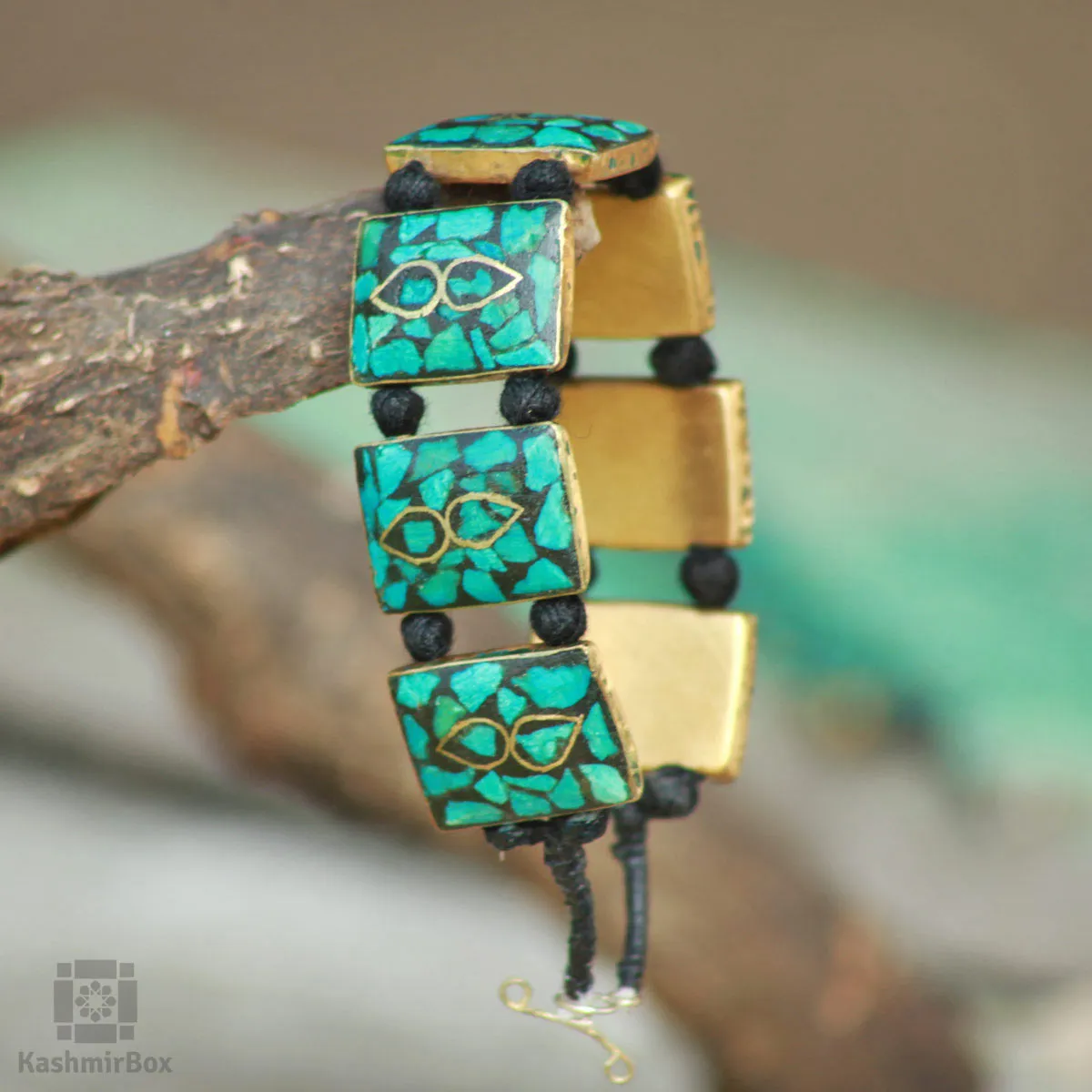Boxed Ferozi Turquoise Bracelet