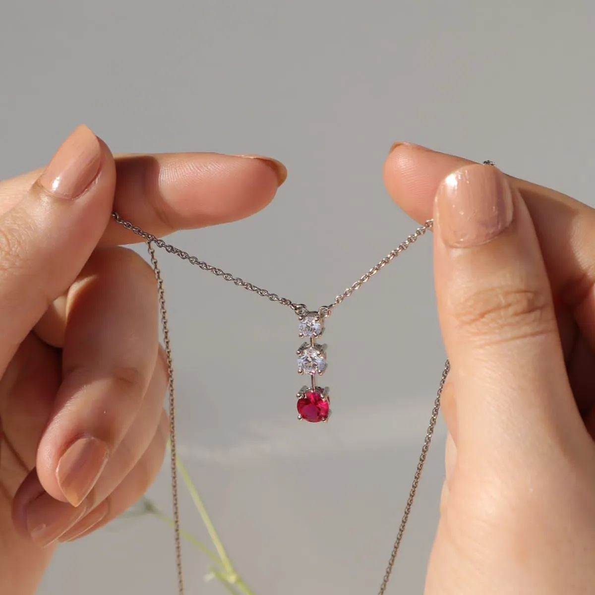Crimson Snow Pendant Set