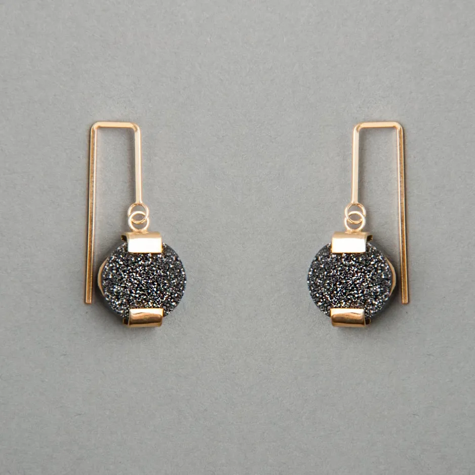DRUZY PENDULUM EARRING