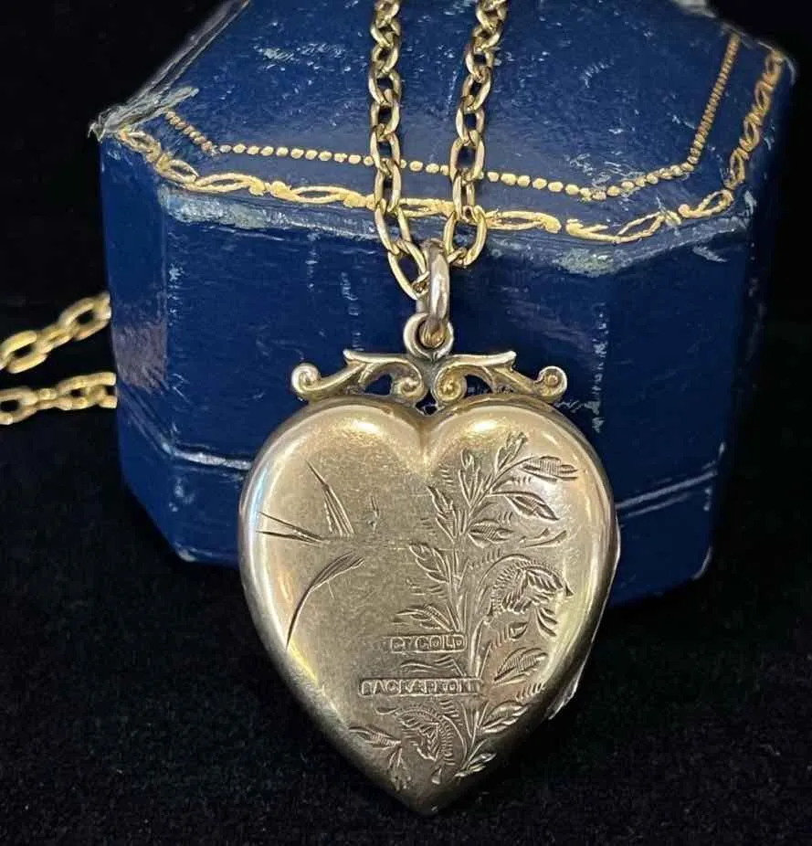 Edwardian 9ct Chinoiserie Swallow Locket