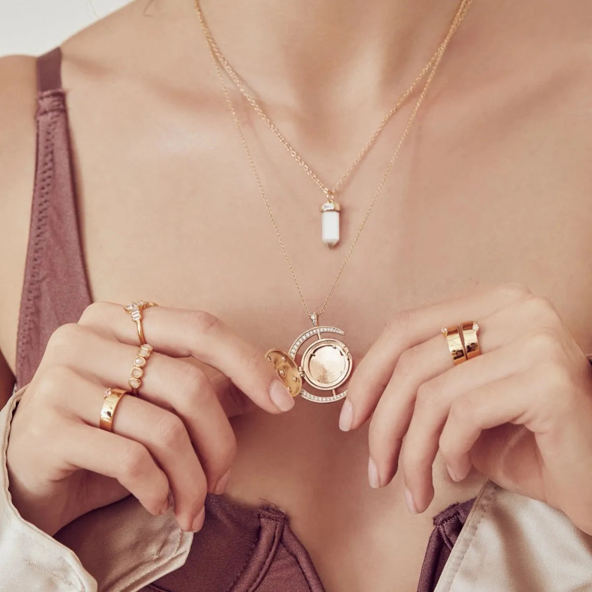Elizabeth Stone Luna Locket in Gold