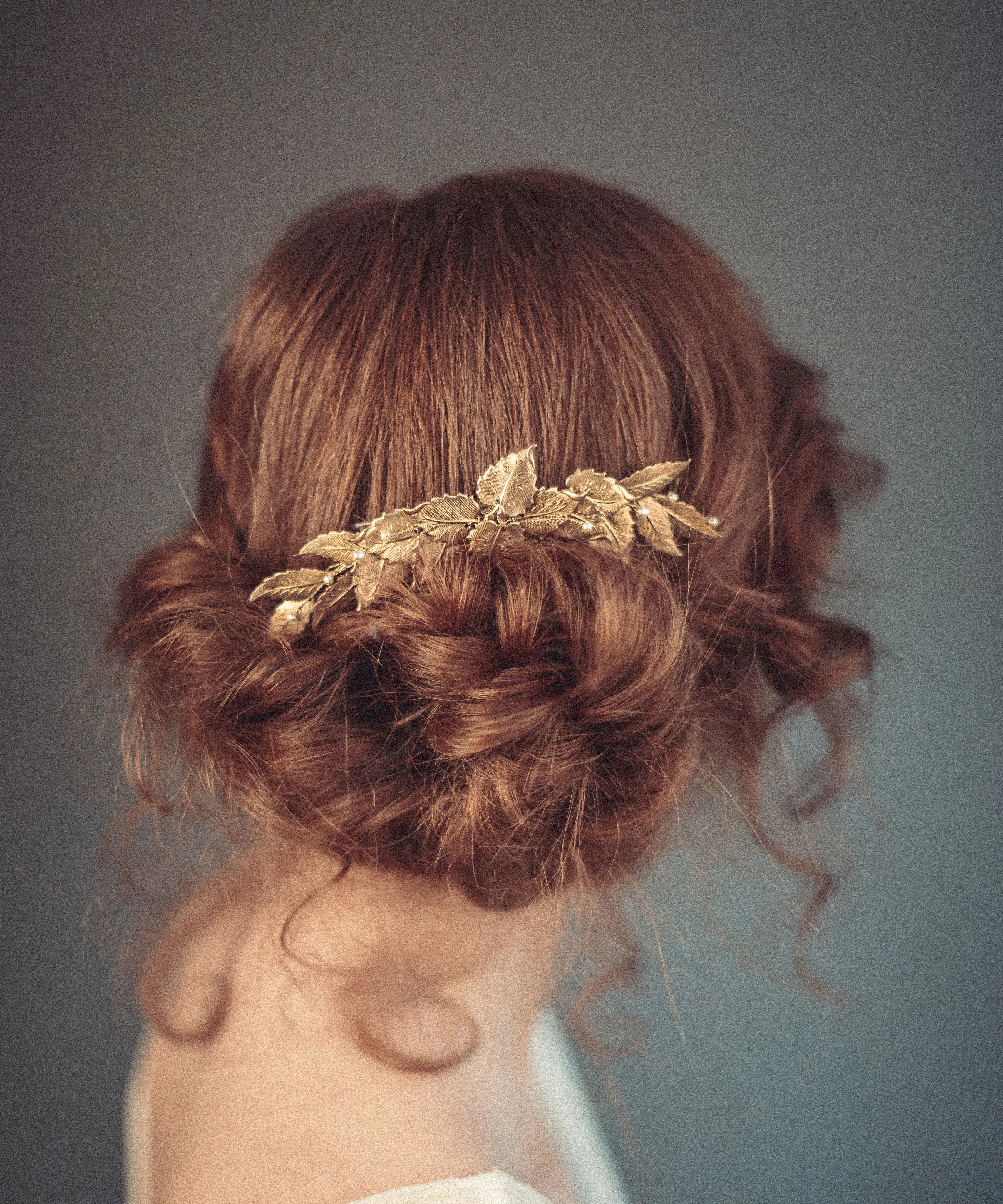 Gold leaf comb with pearls