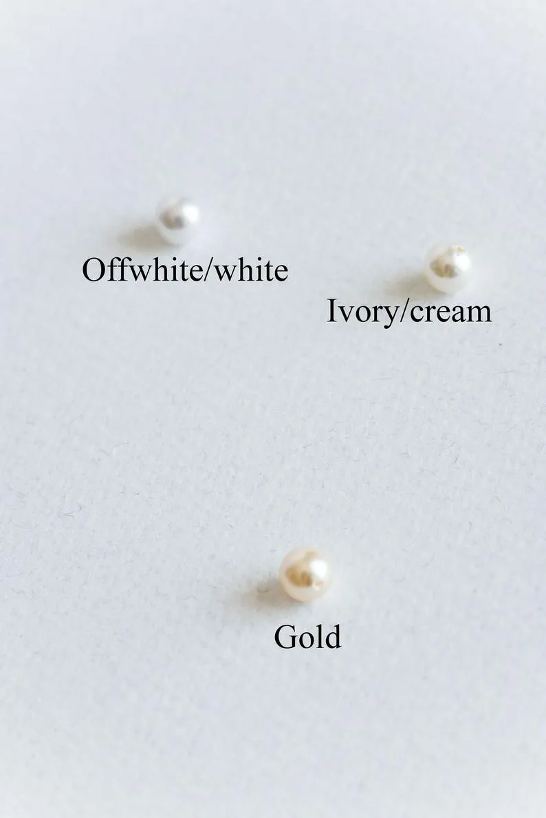 Gold leaf comb with pearls