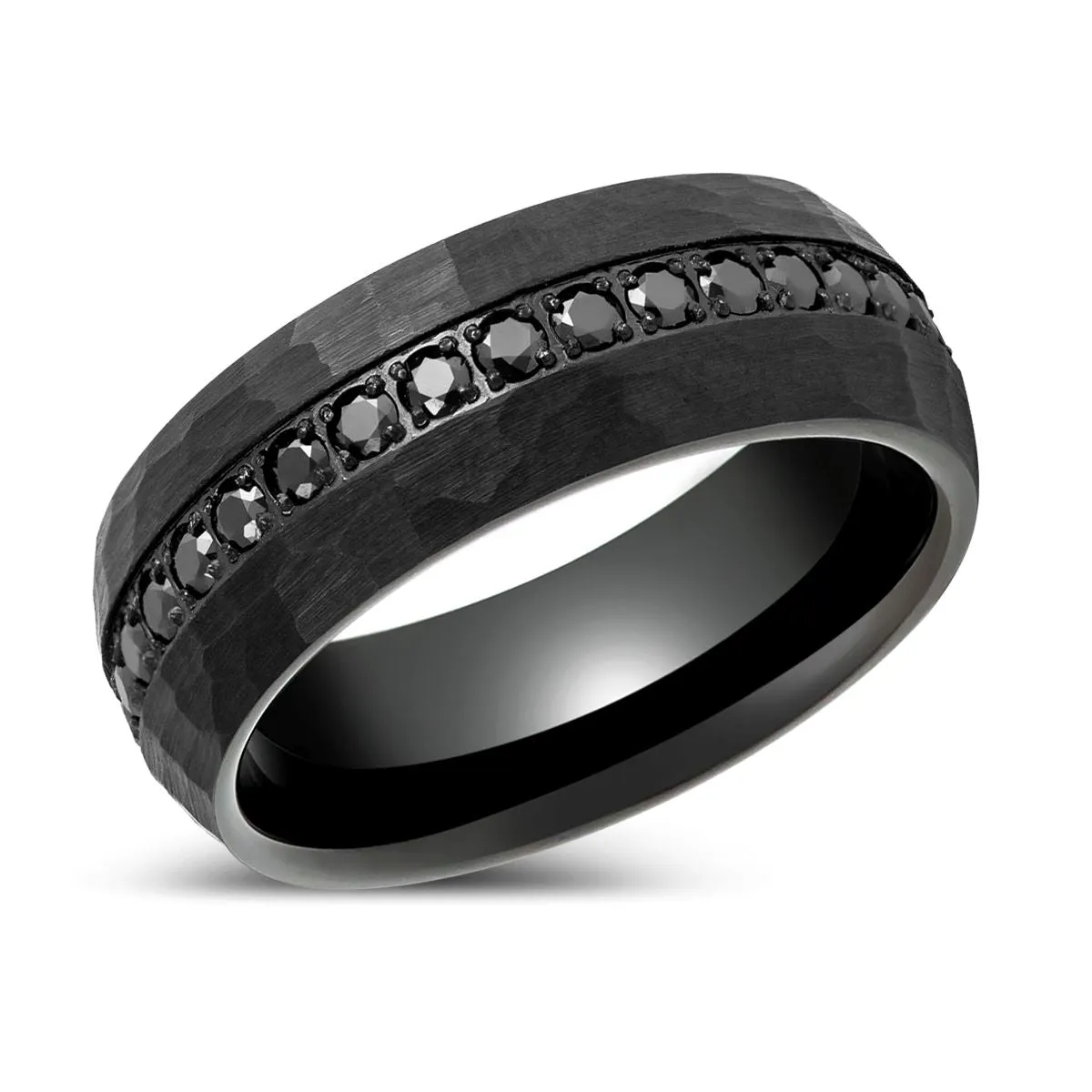 JUNCOS | Black Hammered Ring with Round Cut Black CZ