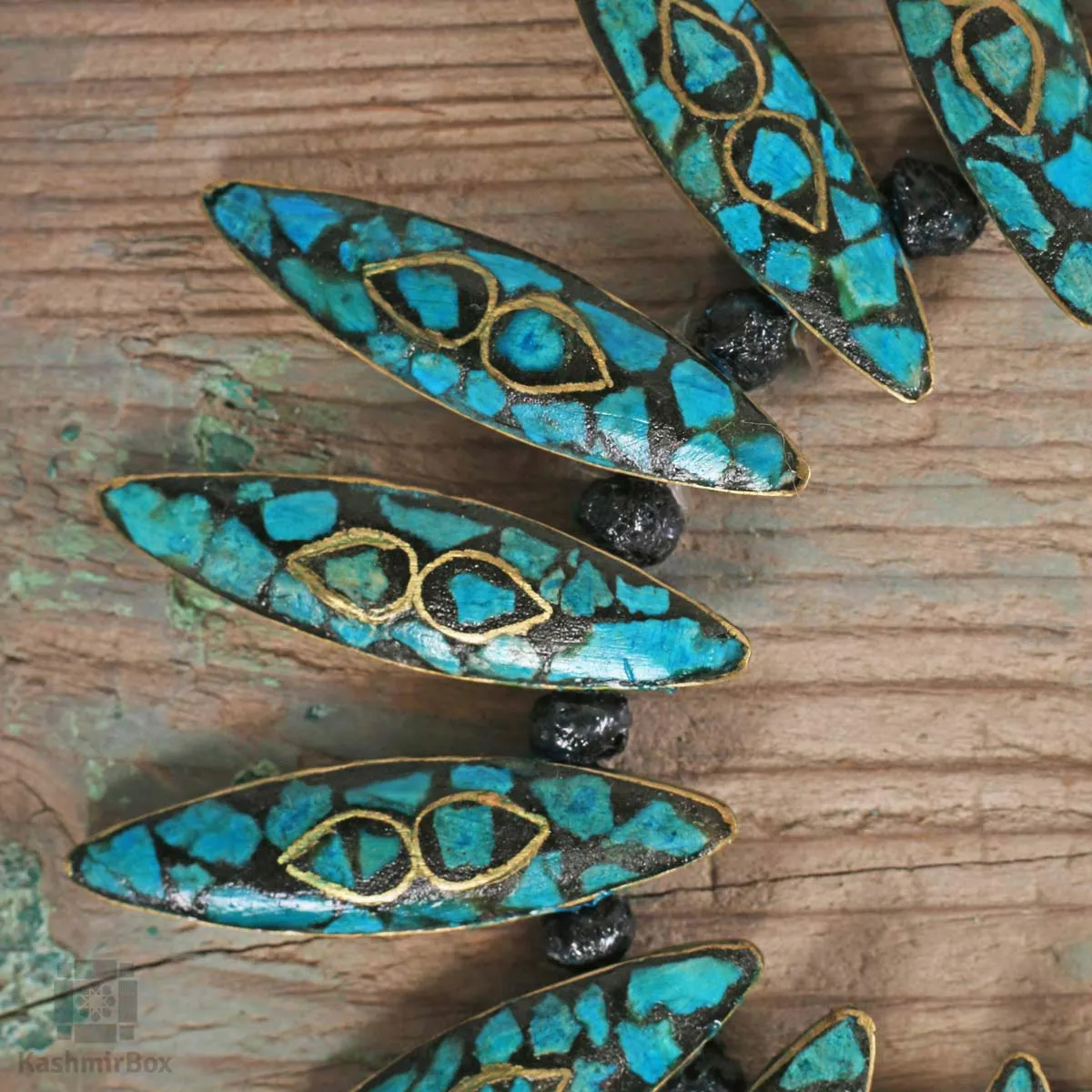 Leaved Turquoise Handmade Necklace Set
