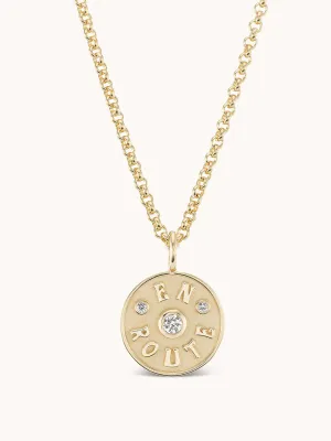 Mini En Route necklace in white diamond