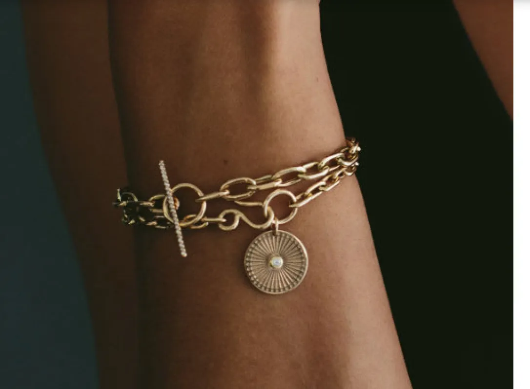 Oval Link Chain Bracelet with Pavé Diamond Toggle Closure