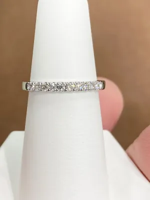 Quarter Carat Diamond White Gold Wedding Ring