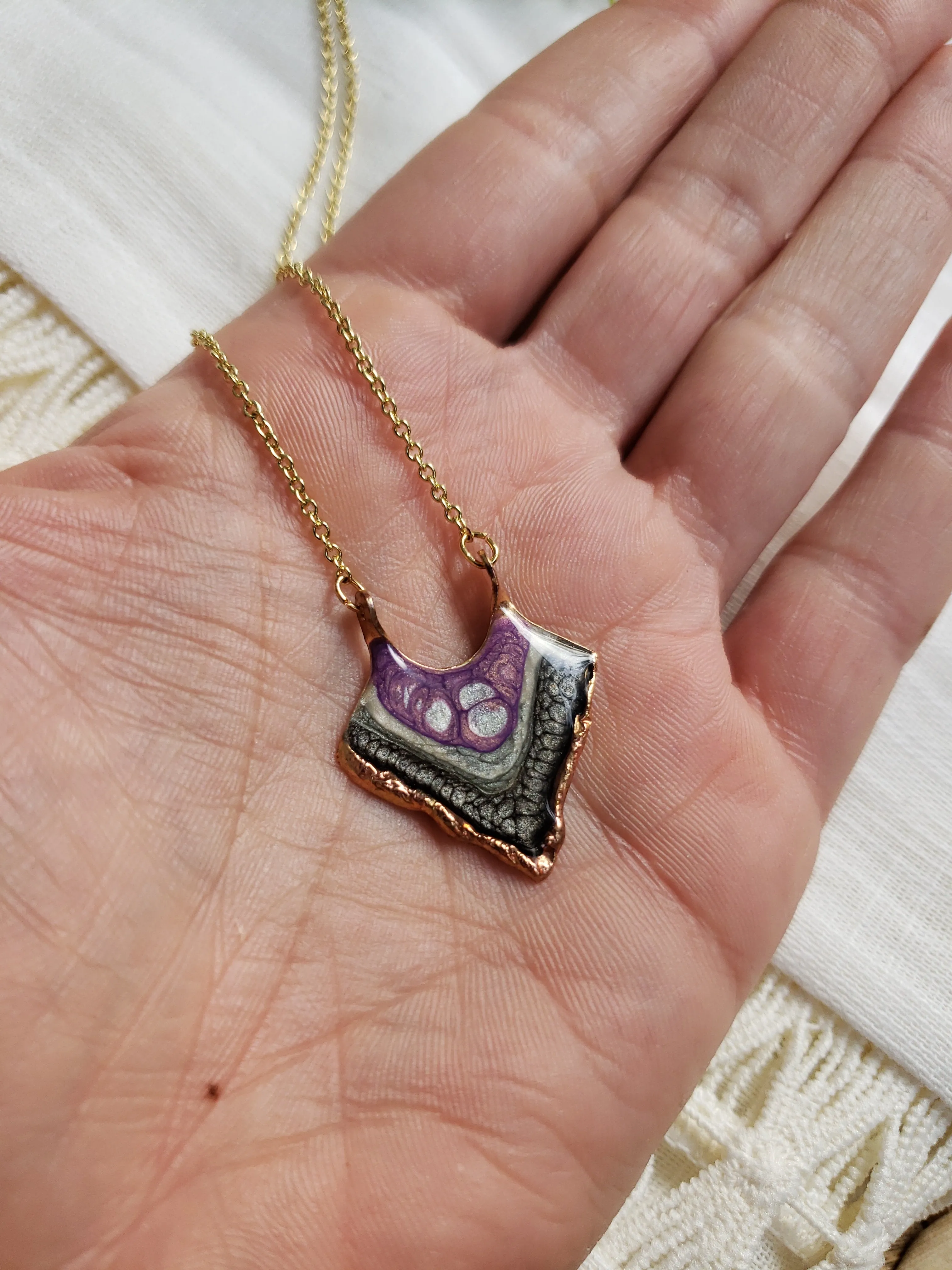 SALE- Reticulated Necklace -Onyx/Purple