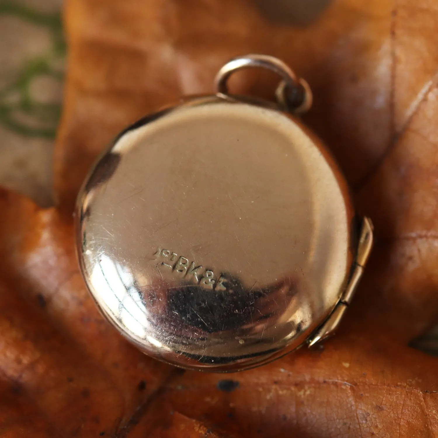 Vintage | Salem Locket